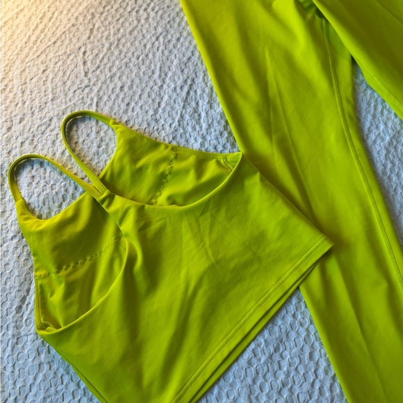 Old Navy Neon Yellow Active Powersoft Activewear Legging & Sports Bra Set - Picture 6 of 10